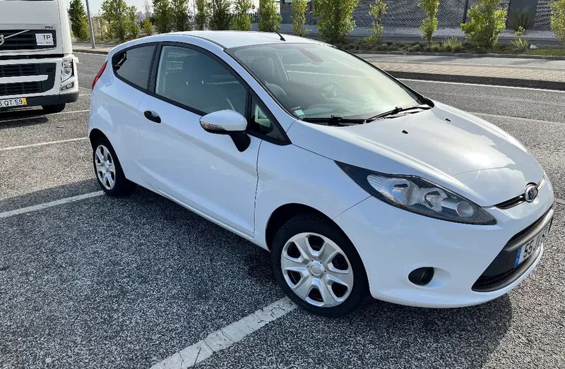 Ford Fiesta • 2010 • 76,000 km 1