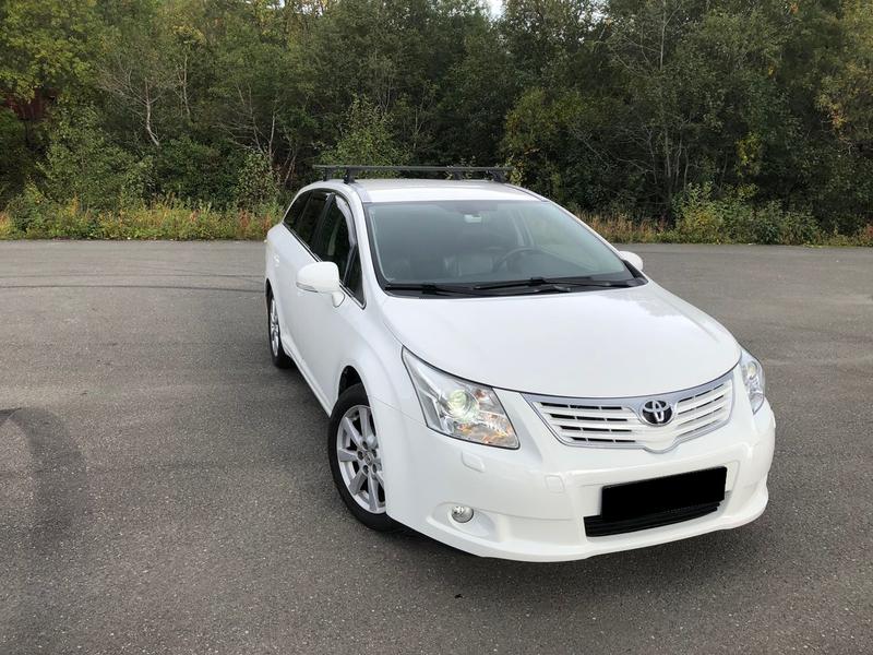 Toyota Avensis • 2010 • 28,500 km 3