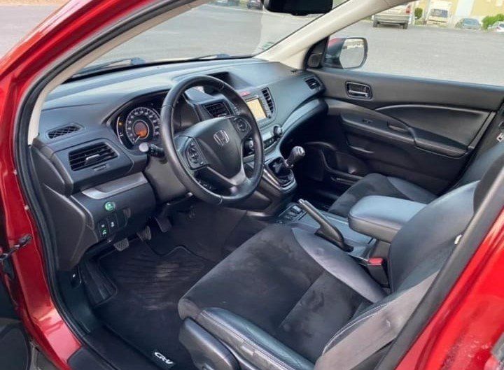 Honda CR-V • 2013 • 44,000 km 4