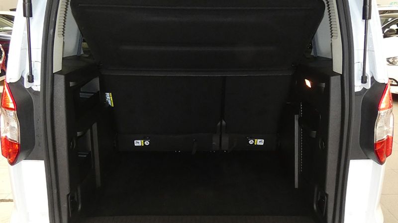 Ford Tourneo Connect • 2022 • 18,818 km 9