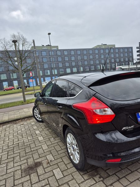 Ford Focus • 2011 • 143,000 km 10