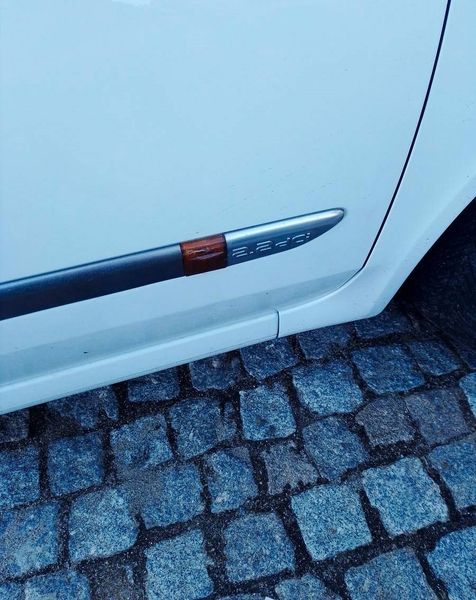 Renault Laguna • 2002 • 250,000 km 6