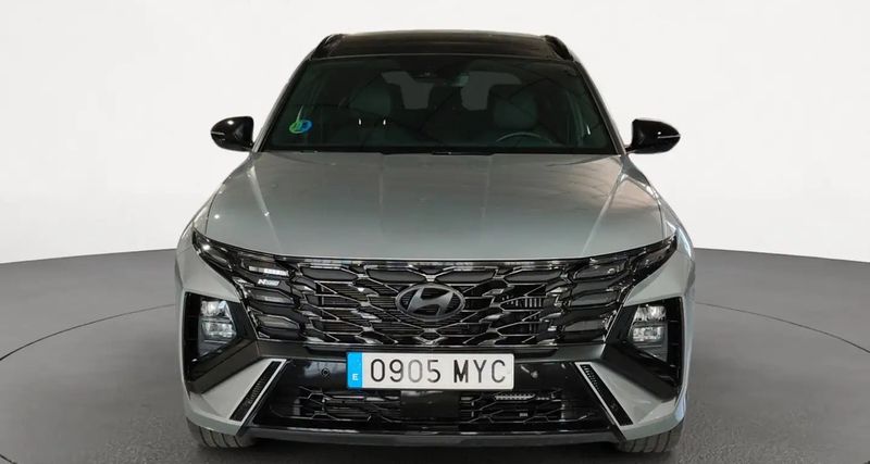 Hyundai Tucson • 2025 • 12,396 km 10