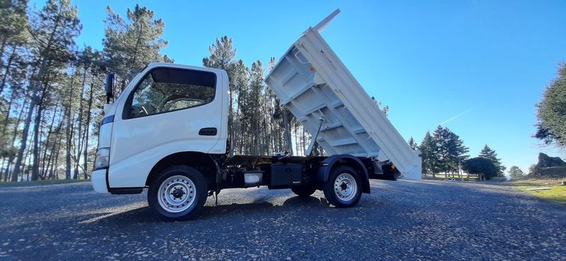 Toyota Dyna • 2003 • 160,000 km 4