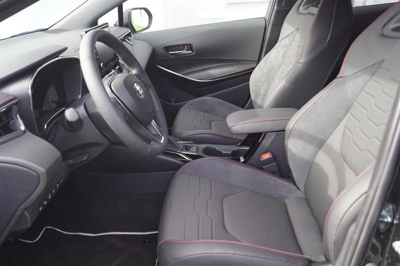 Toyota Corolla • 2019 • 100 km 4