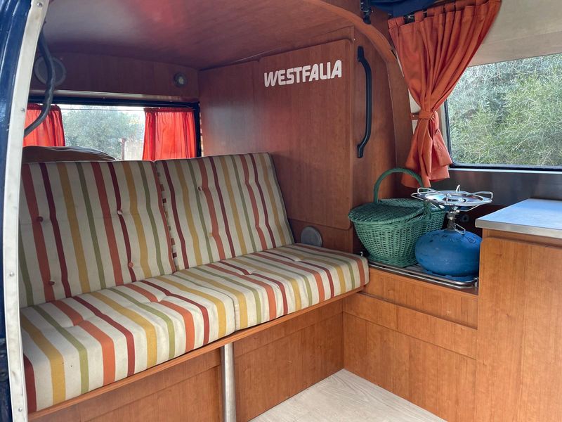 Volkswagen T4 Caravelle • 1971 • 64,000 km 24