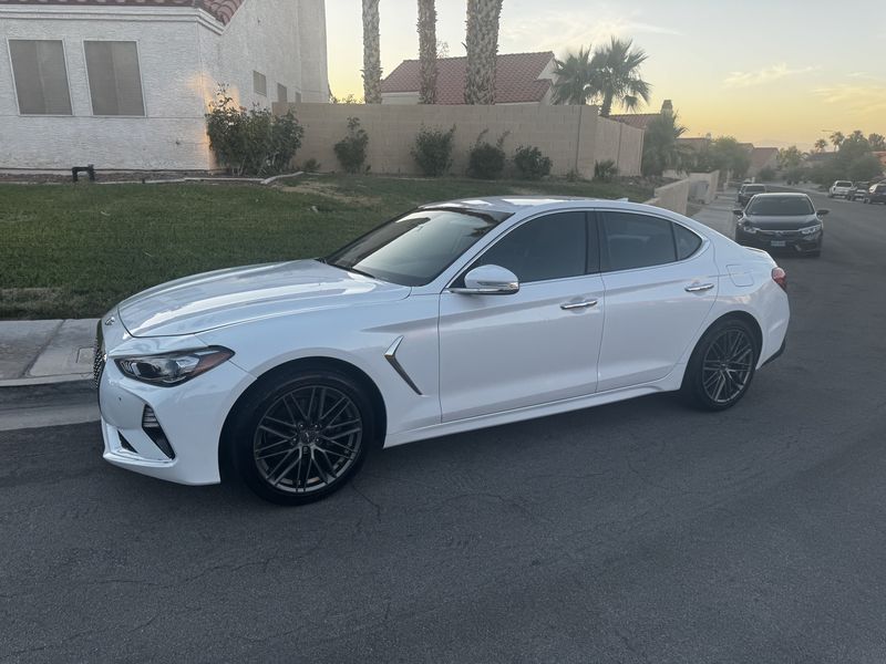 Genesis G70 • 2019 • 37,800 km 1