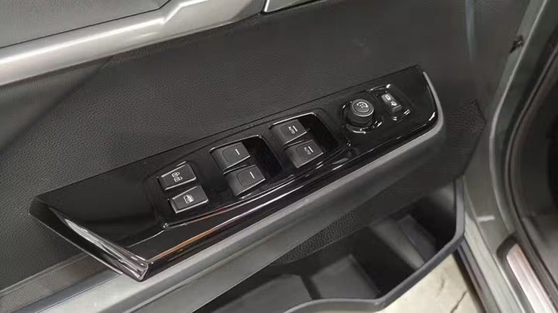 Ssangyong Tivoli • 2023 • 5,937 km 32