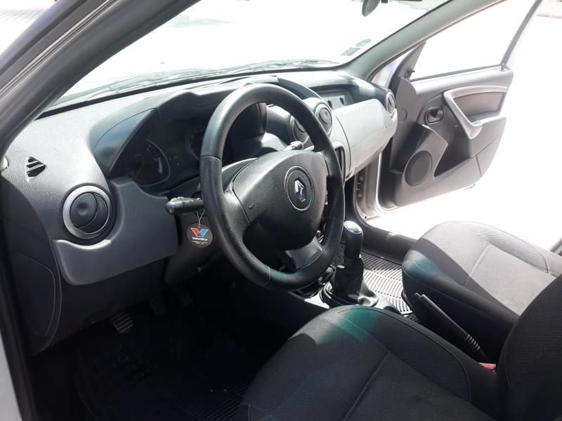 Renault Duster • 2014 • 175,000 km 19