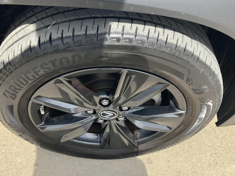 Lexus UX • 2022 • 29,232 km 23