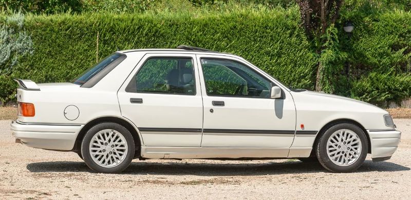Ford Sierra • 1989 • 91,000 km 4