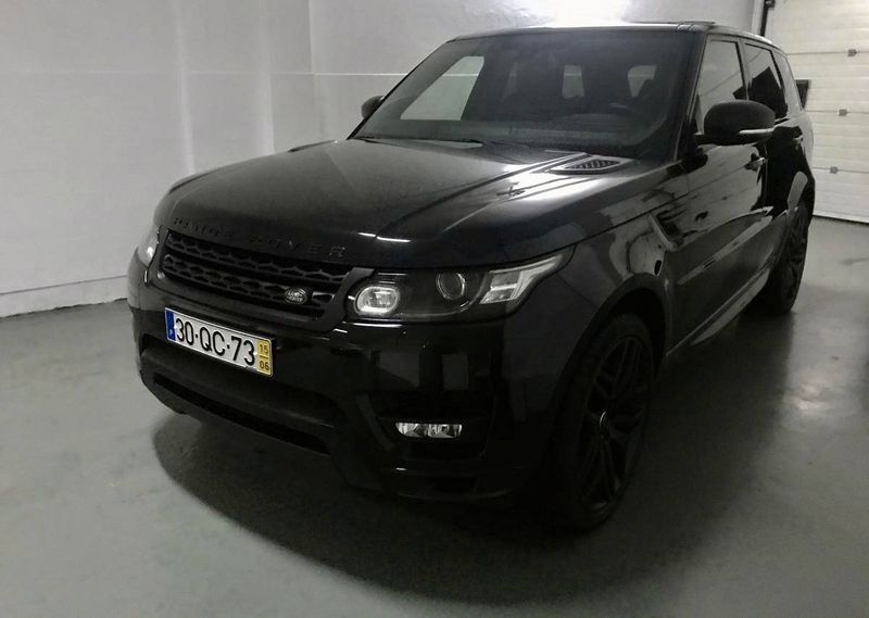 Land Rover Defender • 2015 • 90,000 km 1