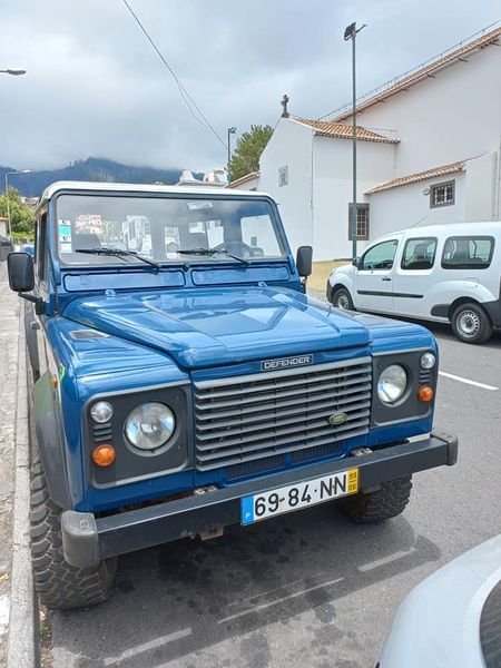 Land Rover Defender • 1999 • 80,000 km 1