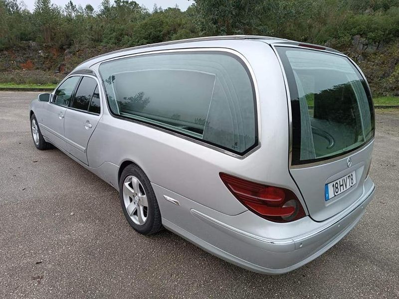 Mercedes-Benz E • 2003 • 230,000 km 4