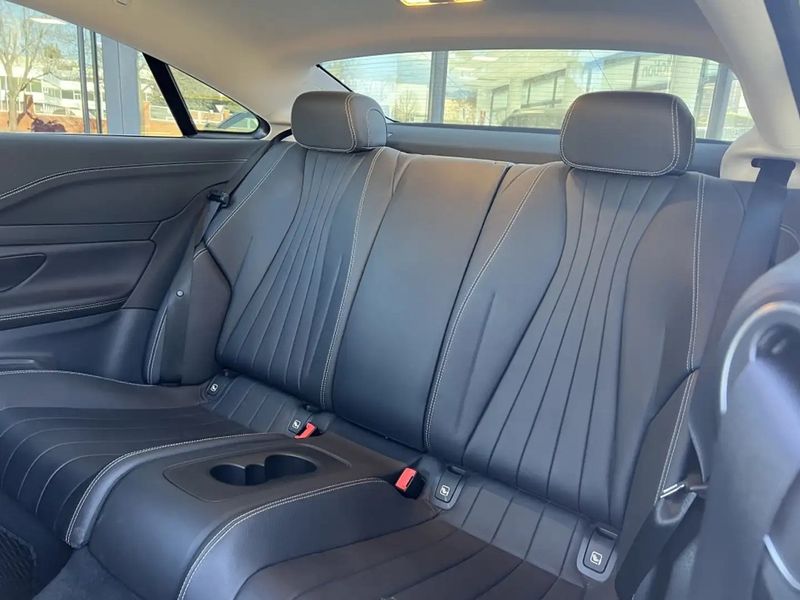 Mercedes-Benz E-Class • 2019 • 39,000 km 7