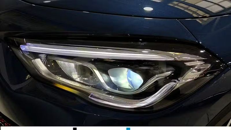 Mercedes-Benz GLA • 2020 • 23,622 km 11