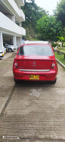 Renault Logan • 2014 • 10,128 km 4