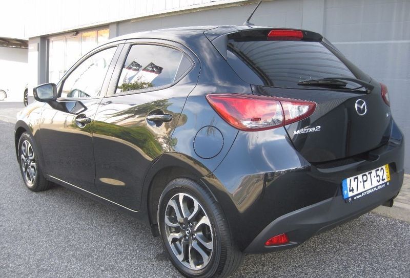 Mazda 2 • 2015 • 58,000 km 2