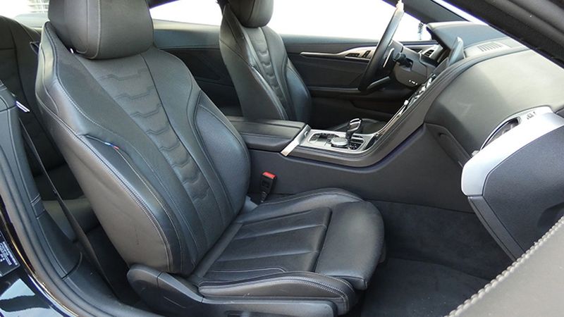 BMW 8 Series • 2021 • 19,676 km 10