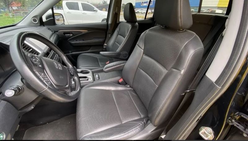 Honda Ridgeline • 2017 • 94,000 km 7