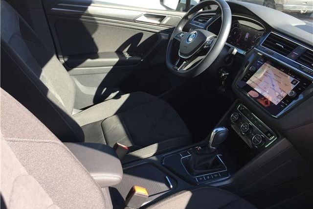 Volkswagen Tiguan • 2017 • 122,000 km 6