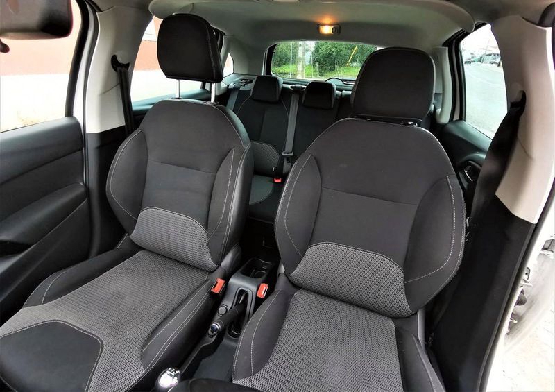 Citroën C3 • 2014 • 150,000 km 5