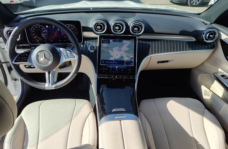 Mercedes-Benz C-Class • 2024 • 12,553 km 5