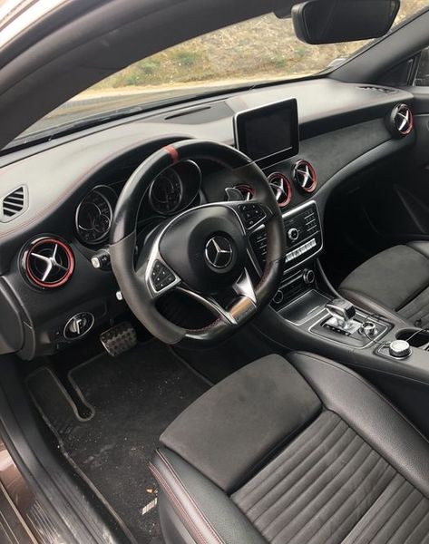 Mercedes-Benz CLA • 2014 • 90,000 km 5