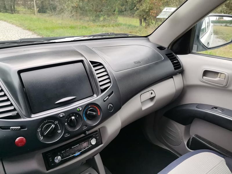 Mitsubishi L200 • 2009 • 97,000 km 8
