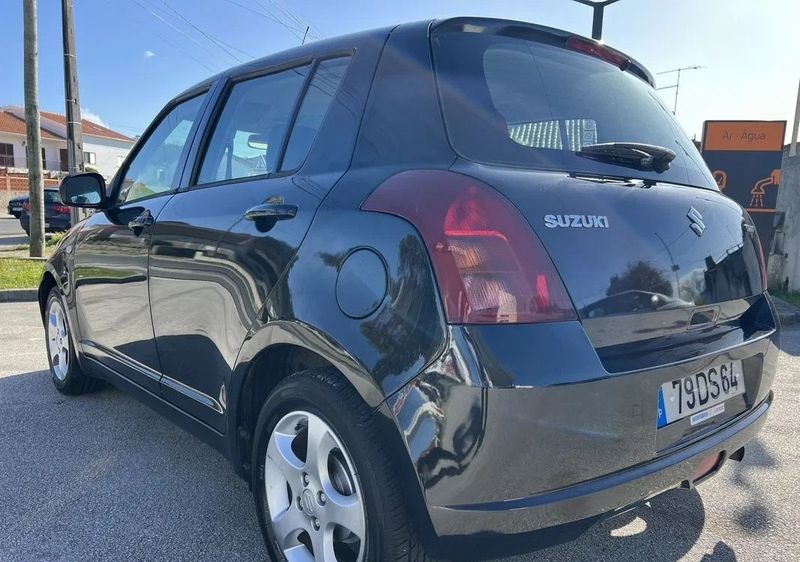Suzuki Swift • 2007 • 160,000 km 4