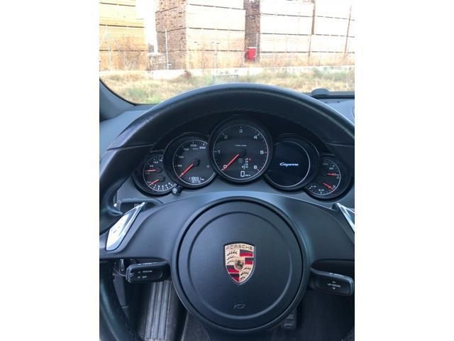Porsche Cayenne • 2011 • 180,000 km 11