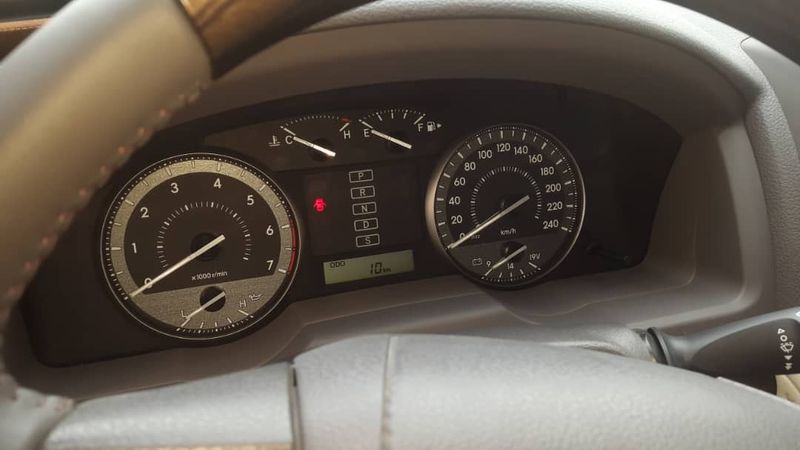 Toyota Land Cruiser • 2018 • 25 km 2