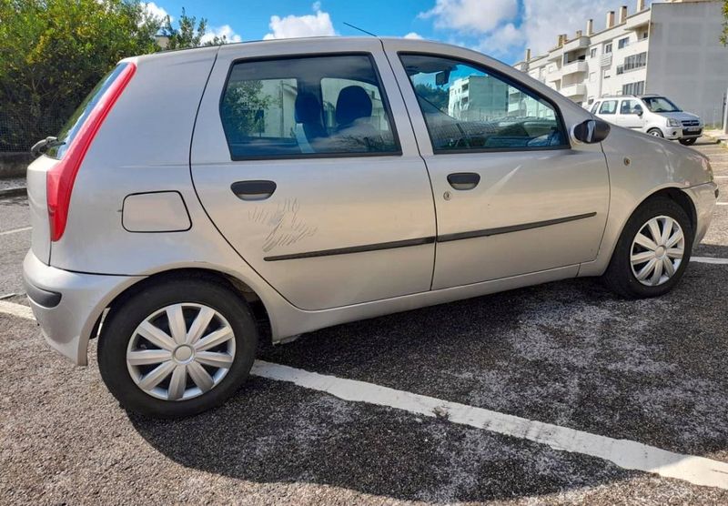 Fiat Punto • 2003 • 200,000 km 4