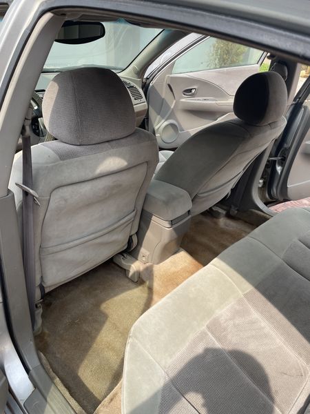 Nissan Altima • 2003 • 250,000 km 5