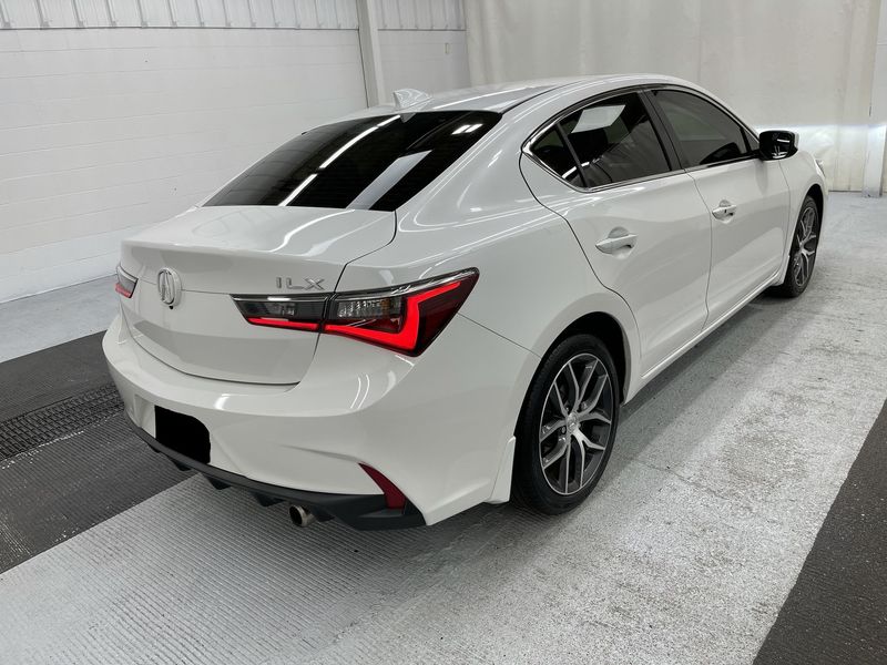 Acura ILX • 2019 • 18,761 km 8