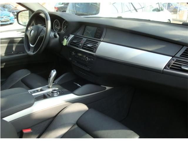 BMW X6 • 2013 • 163,000 km 6