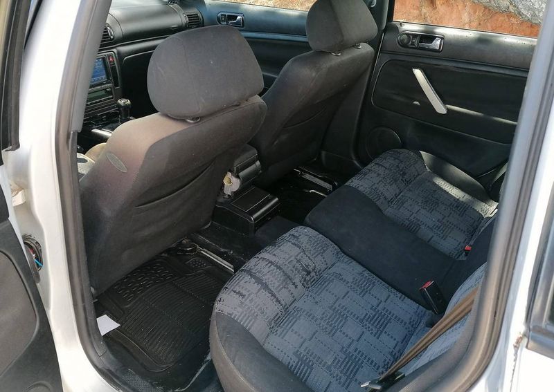 Volkswagen Passat • 2000 • 204,000 km 6