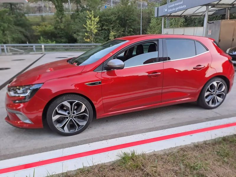 Renault Megane II • 2019 • 44,000 km 4