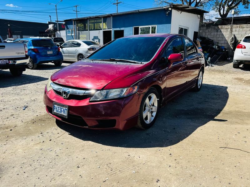 Honda Civic • 2010 • 121,000 mi 9