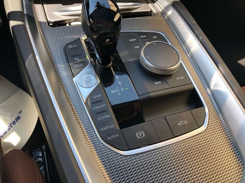 BMW Z4 • 2019 • 139,000 km 12