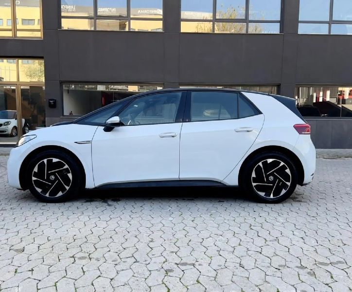 Volkswagen Life • 2021 • 48,000 km 3