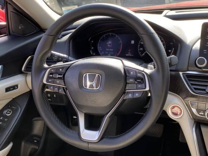 Honda Accord • 2018 • 9,651 km 19