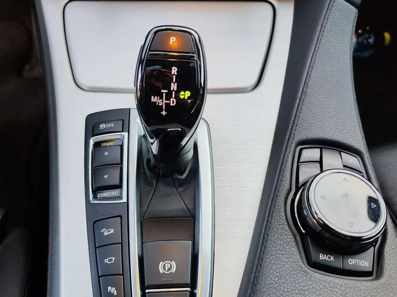 BMW 6 Series • 2015 • 139,000 km 10