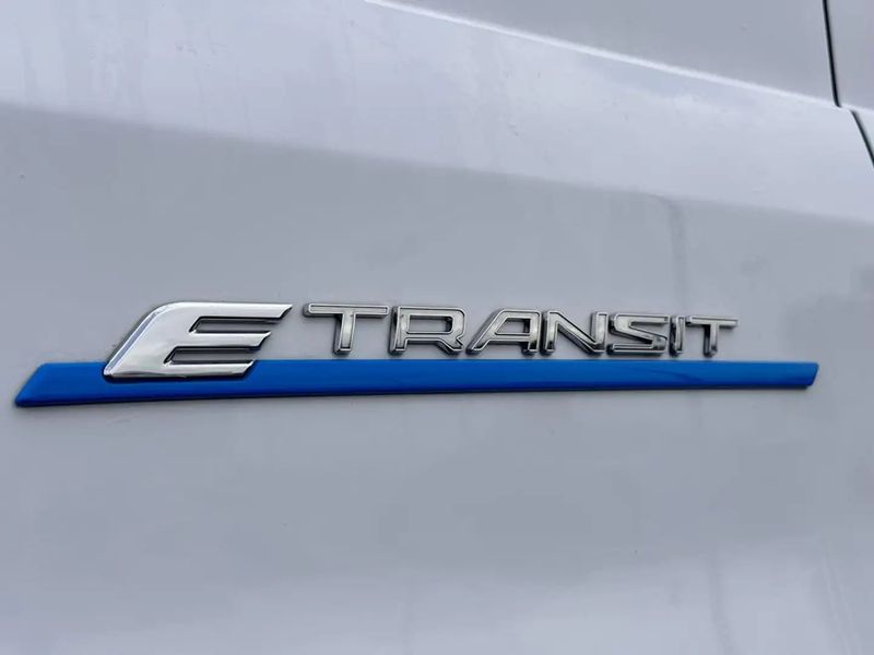 Ford Transit • 2022 • 10,232 km 6