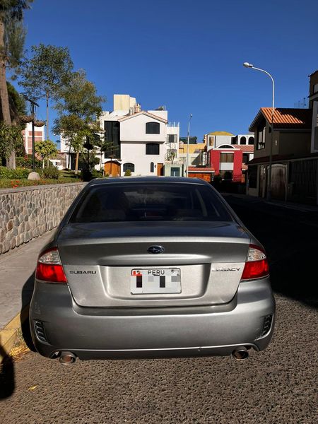 Subaru Legacy • 2007 • 106,577 km 4
