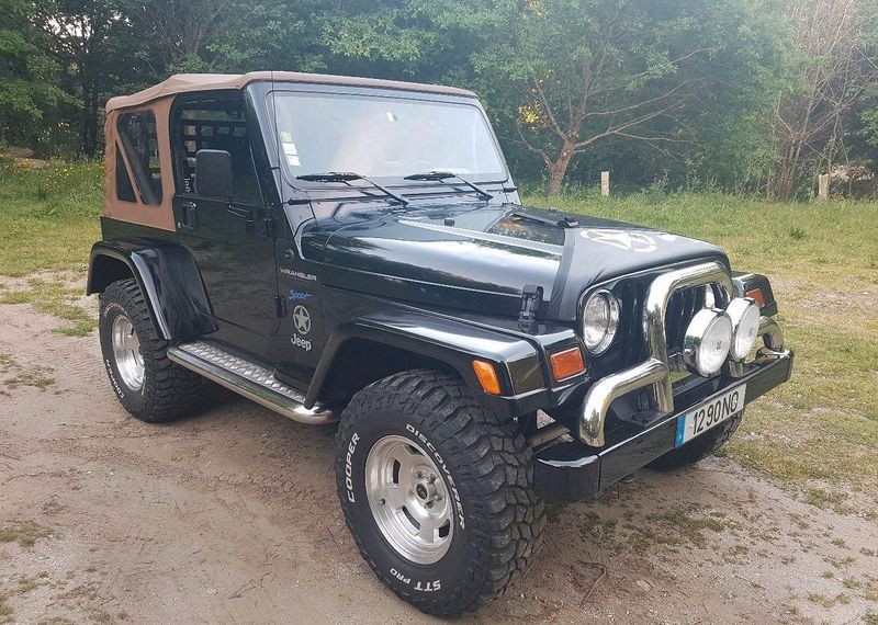 Jeep Wagoneer • 1997 • 10,000 km 1
