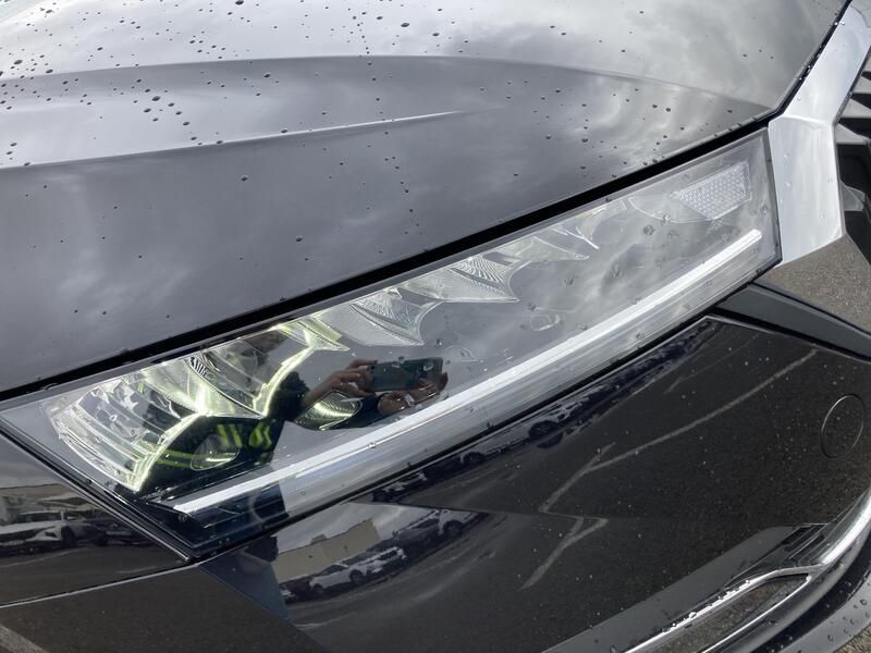 Škoda Octavia • 2024 • 19,152 km 9