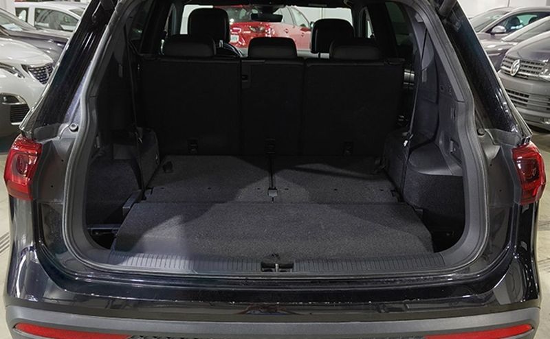 Seat Alhambra • 2020 • 81,678 km 9