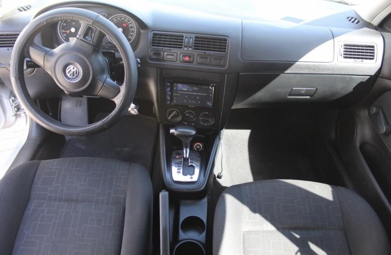 Volkswagen Jetta • 2015 • 30,000 km 6