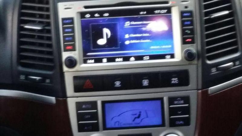 Hyundai Santa Fe • 2006 • 273,000 km 4